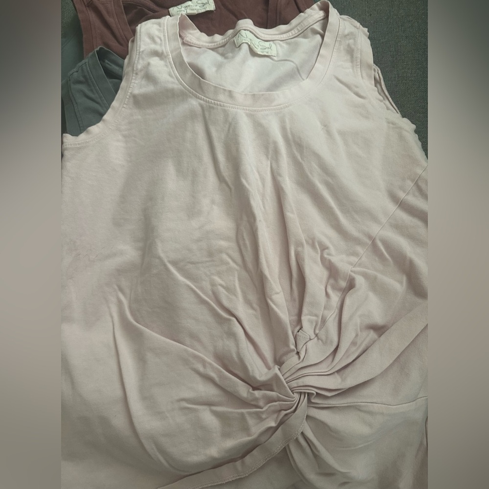 5 Niyama Sol top tanks Pilates / yoga, size M - Picture 3 of 6